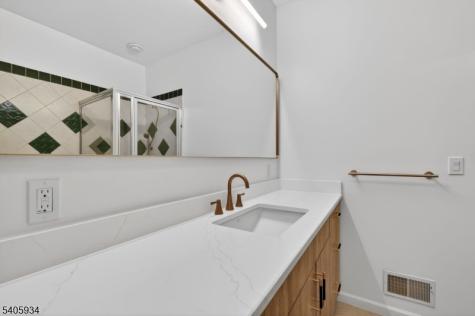 8 Maple Cres Unit 12 Vernon NJ 07462