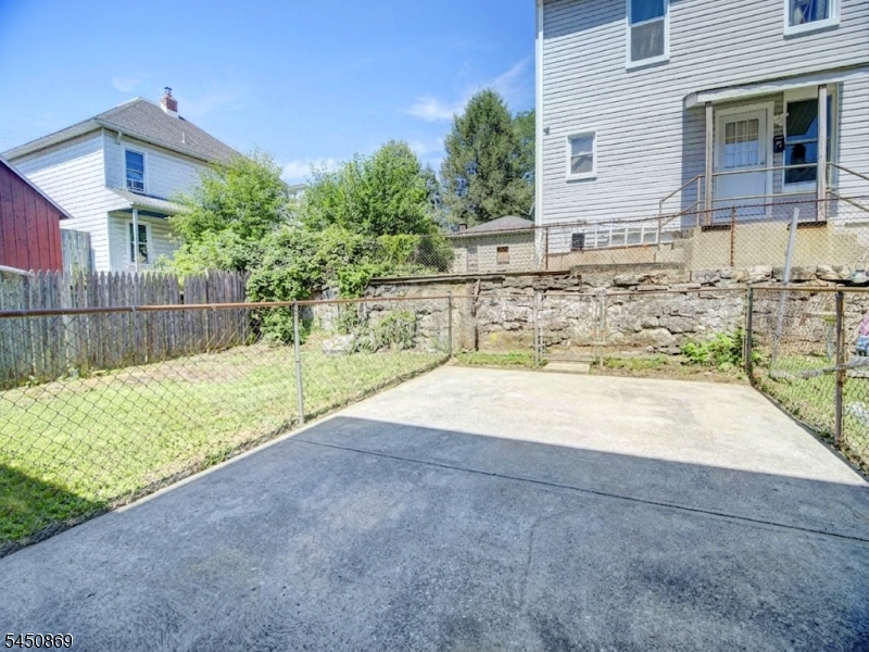 11 Davis Street Phillipsburg NJ 08865