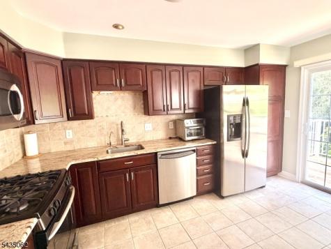 272 Marcia Way Bridgewater NJ 08807