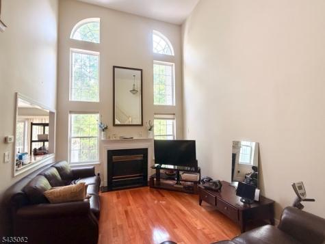 272 Marcia Way Bridgewater NJ 08807