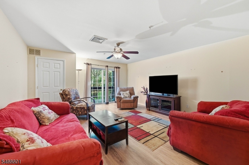 714 Cannella Way Riverdale NJ 07457