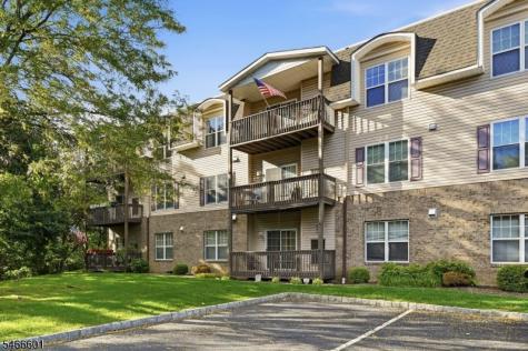 714 Cannella Way Riverdale NJ 07457