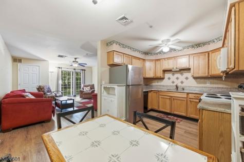 714 Cannella Way Riverdale NJ 07457
