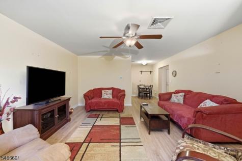 714 Cannella Way Riverdale NJ 07457