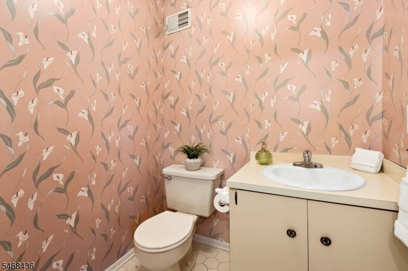 12 Wareham Court Scotch Plains NJ 07076