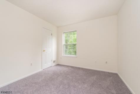 69 Heritage Court Montville NJ 07082