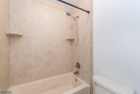 69 Heritage Court Montville NJ 07082