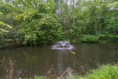 69 Heritage Court Montville NJ 07082