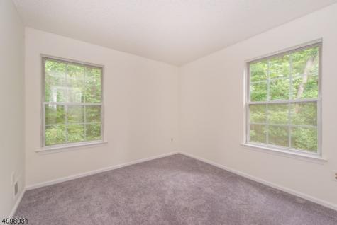 69 Heritage Court Montville NJ 07082