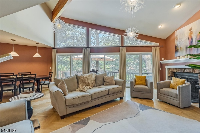 35 Indian Run Watchung NJ 07069