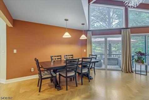 35 Indian Run Watchung NJ 07069