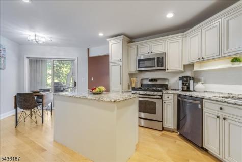 35 Indian Run Watchung NJ 07069