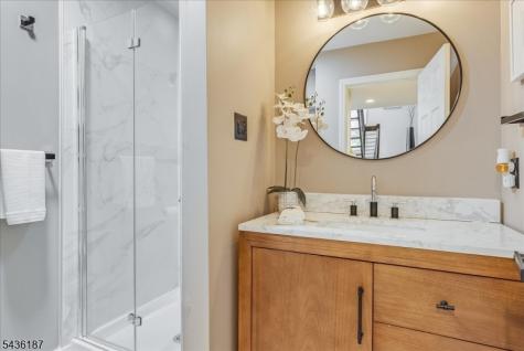 35 Indian Run Watchung NJ 07069