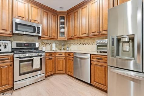 2103 Park Place Springfield NJ 07081
