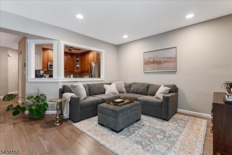 2103 Park Place Springfield NJ 07081