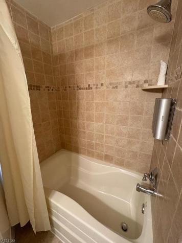 2 Chamonix Drive Vernon NJ 07462