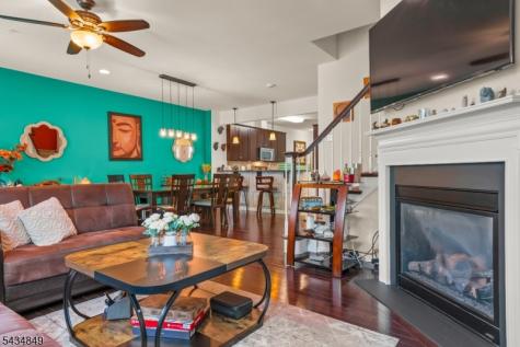 9 Mc Nish Way West Caldwell NJ 07006