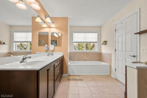 9 Mc Nish Way West Caldwell NJ 07006