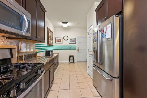 9 Mc Nish Way West Caldwell NJ 07006