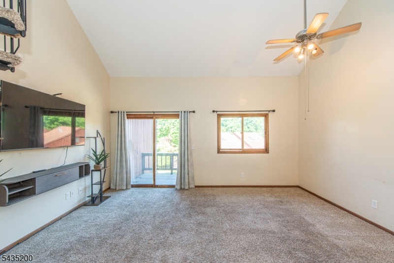 14 Stonehill Drive Vernon NJ 07462