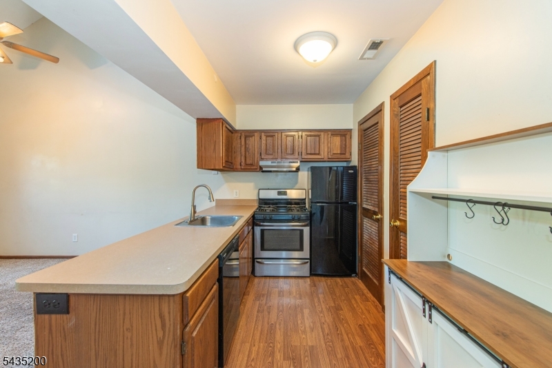 14 Stonehill Drive Vernon NJ 07462