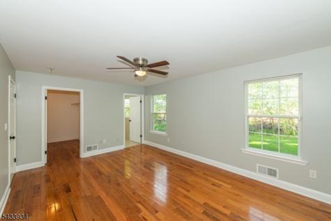 30 Colby Court White NJ 07823