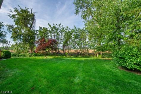 30 Colby Court White NJ 07823