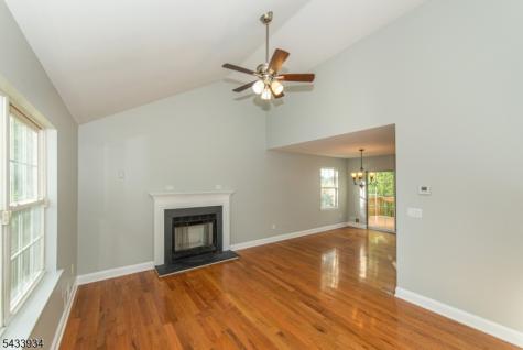30 Colby Court White NJ 07823