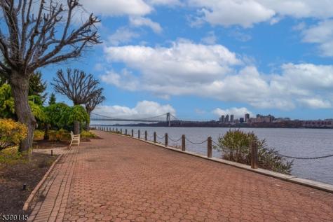 1225 River Road Edgewater NJ 07020