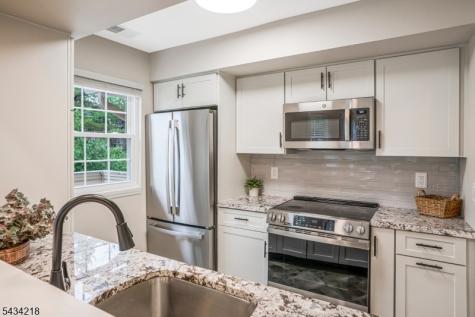 38 Fieldstone Road Ondo Bedminster NJ 07921