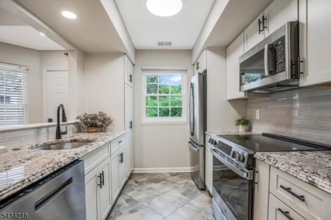 38 Fieldstone Road Ondo Bedminster NJ 07921