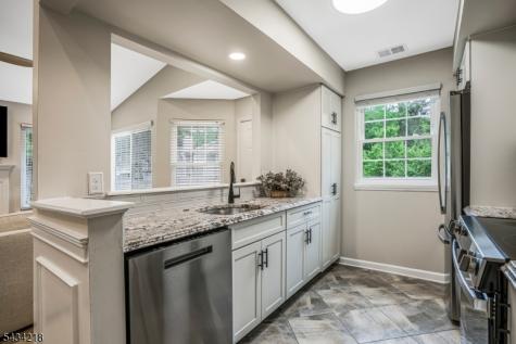 38 Fieldstone Road Ondo Bedminster NJ 07921