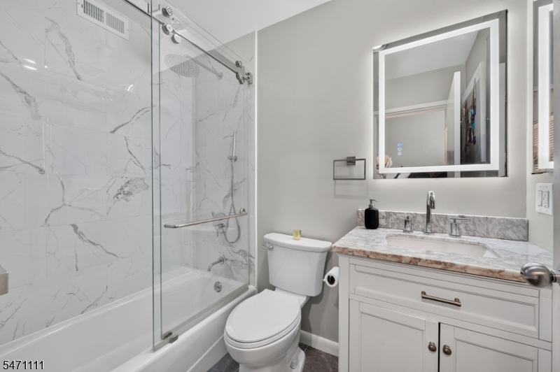 518 Gregory Avenue Weehawken NJ 07086