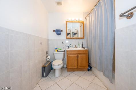 15 Tichenor Lane Newark NJ 07114