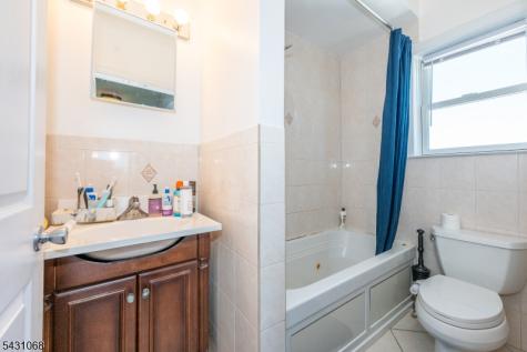 15 Tichenor Lane Newark NJ 07114