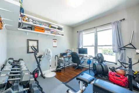 15 Tichenor Lane Newark NJ 07114