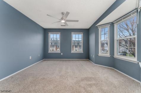 382 Hadleigh Lane North Brunswick NJ 08902