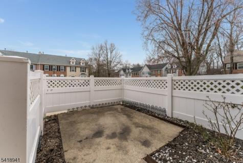 382 Hadleigh Lane North Brunswick NJ 08902