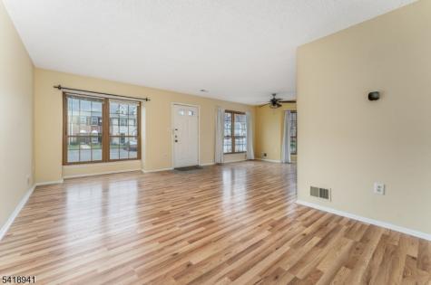 382 Hadleigh Lane North Brunswick NJ 08902