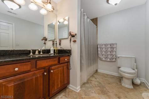 138 Old Farm Drive Allamuchy NJ 07838