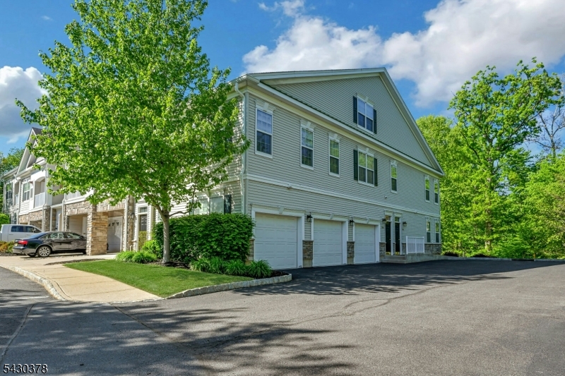 909 Brook Hollow Drive Hanover NJ 07981