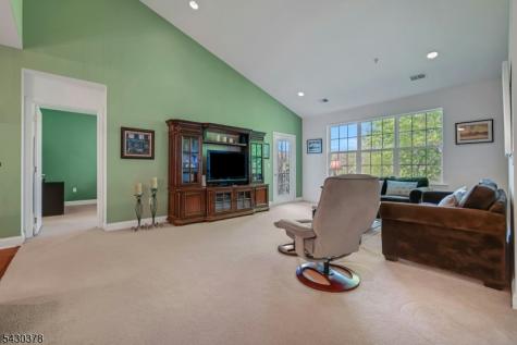 909 Brook Hollow Drive Hanover NJ 07981