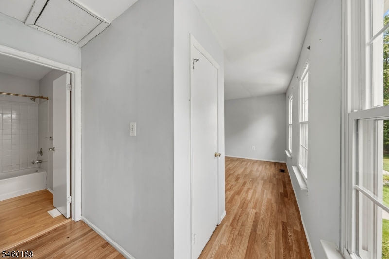 35 Byrnes Lane Sayreville NJ 08872