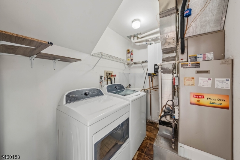 35 Byrnes Lane Sayreville NJ 08872