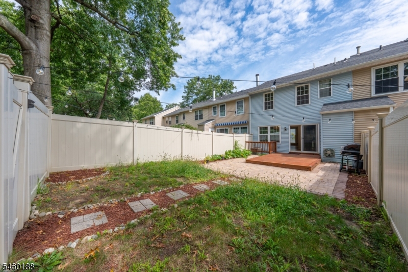 35 Byrnes Lane Sayreville NJ 08872