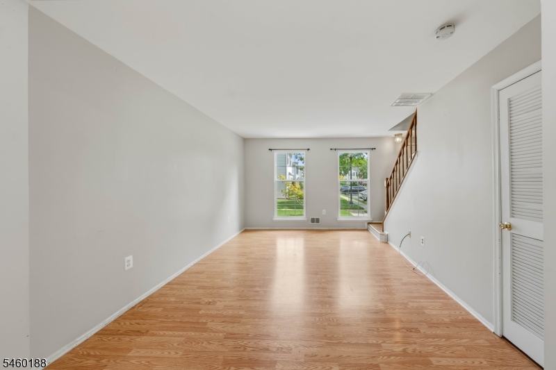 35 Byrnes Lane Sayreville NJ 08872