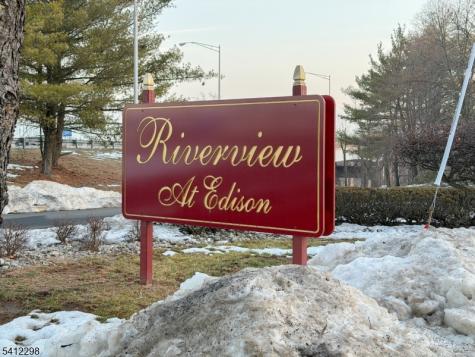 72 Fox Road Edison NJ 08817
