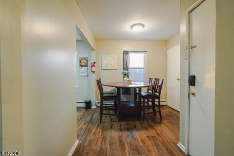 72 Fox Road Edison NJ 08817