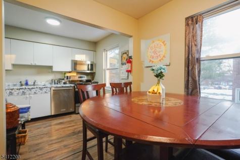 72 Fox Road Edison NJ 08817