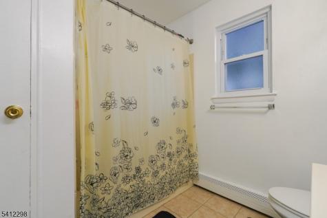 72 Fox Road Edison NJ 08817